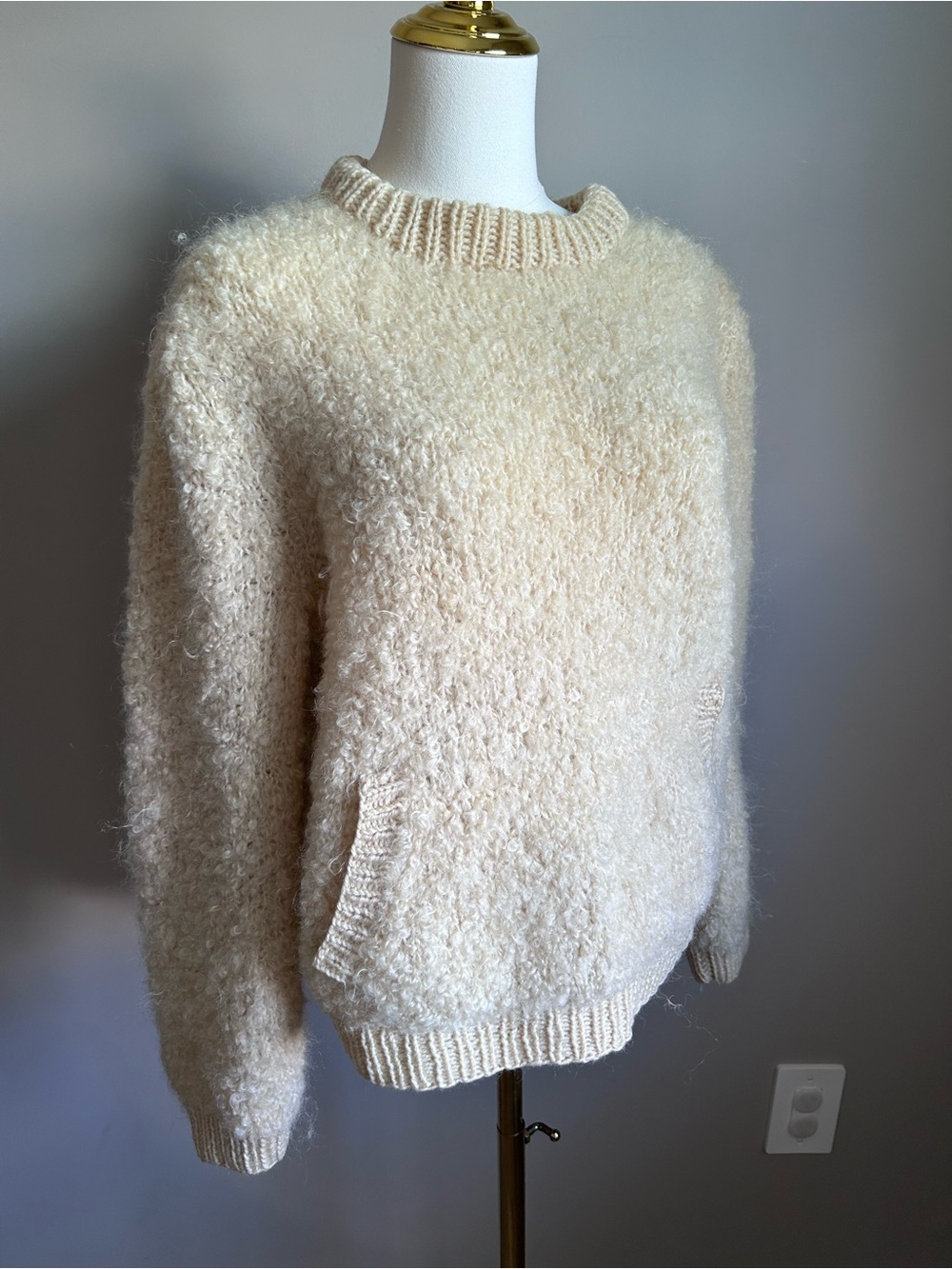 Vintage handmade Cozy Cream wool Crewneck Sweater warm soft comfort natural